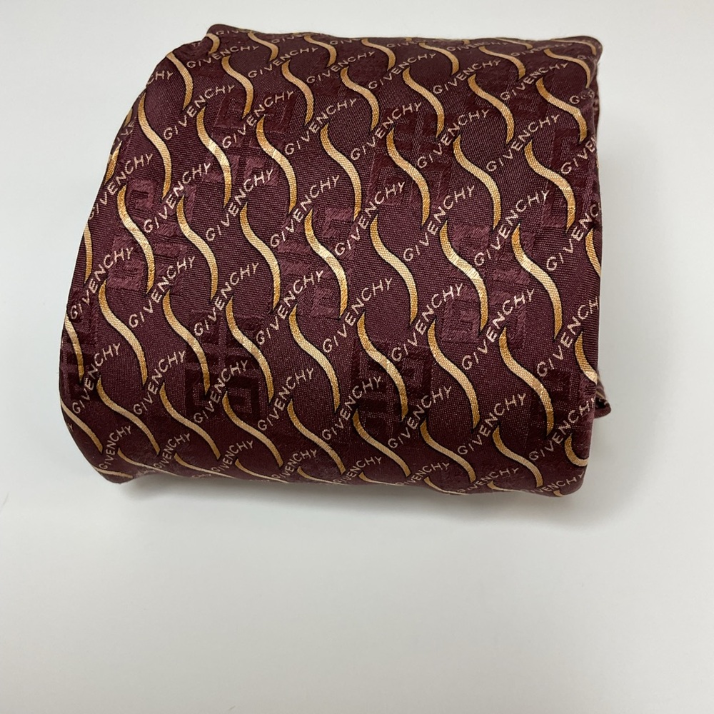 Givenchy Paris 100% Silk Necktie Business Casual Office